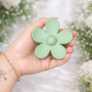 Green Flower-Shaped Accessory